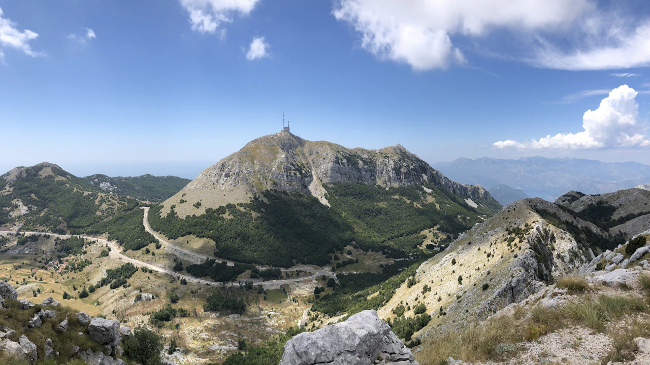 Cetinje: la capital que se niega a ser olvidada