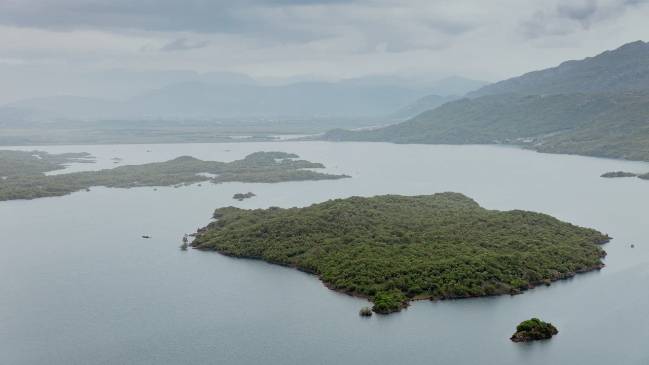 Lago Skadar y Perast: el silencio montenegrino